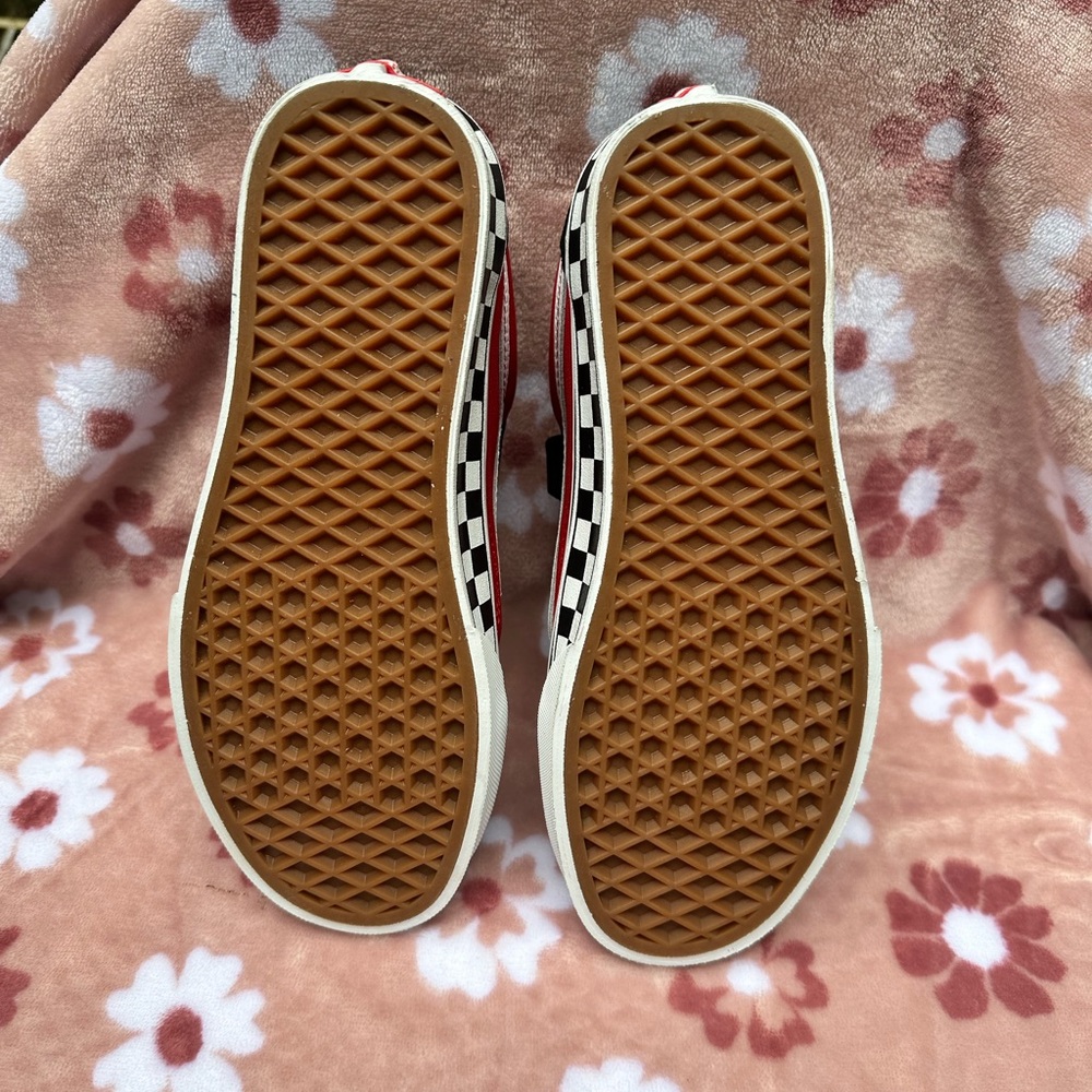 Vans - Picture 4 of 6